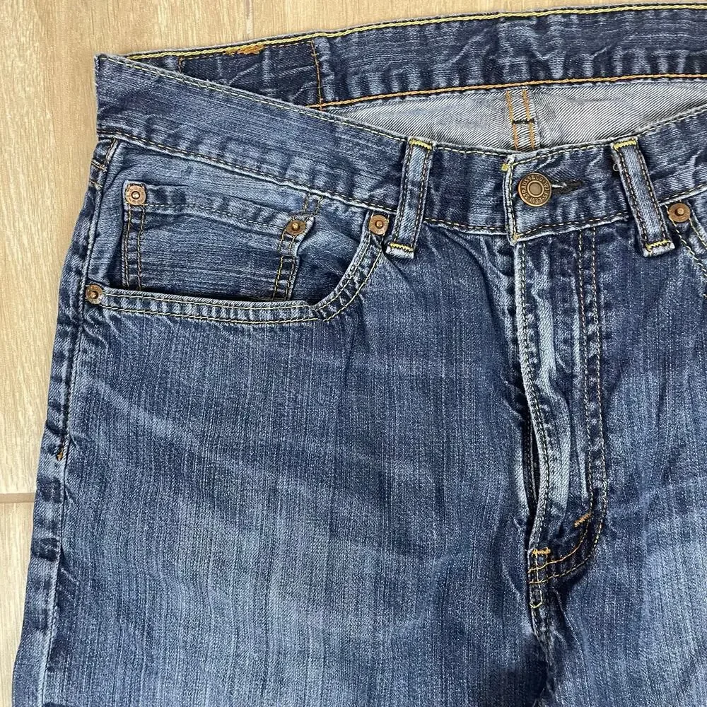 Levi's 505 Regular Fit Jeans Mens 34x30 Straight Leg Medium Wash Denim Classic